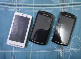Illustration for article titled More Spy Shots Of Rumored 'PlayStation Phone' Sneak Out